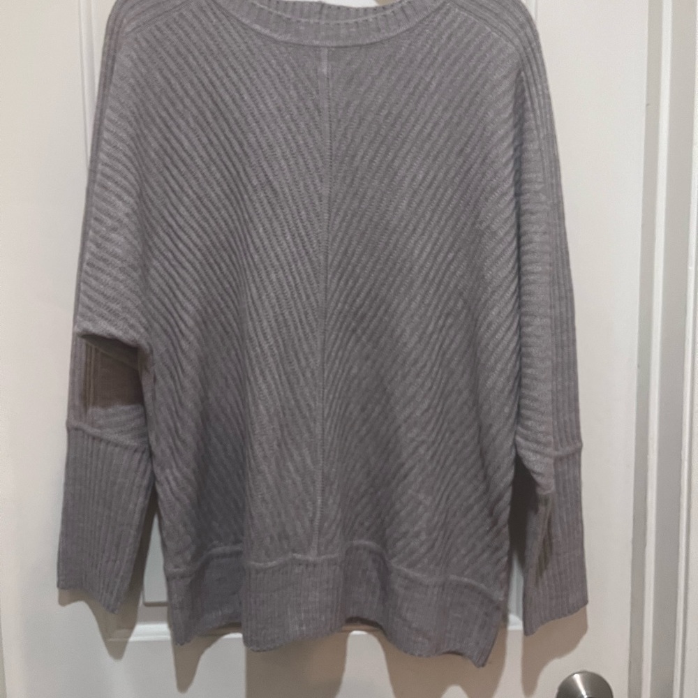 Worthington Knit sweater in taupe beige v-shape pattern Size L - Picture 2 of 7